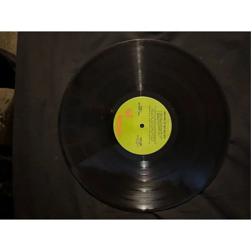 Vintage 1975 Jethro Tull vinyl